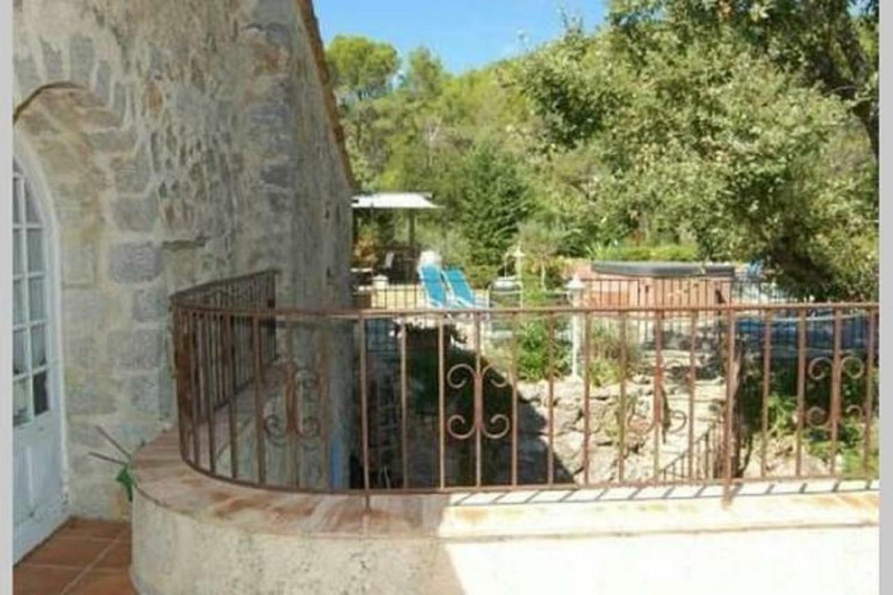 Bastide Provencale Les Muriers D'Engaspaty Seillans Exterior photo